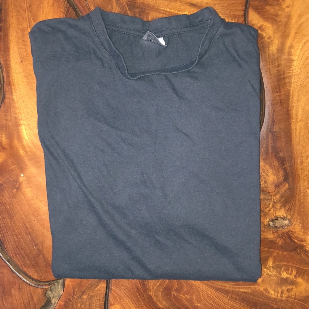 Short-sleeve t-shirt